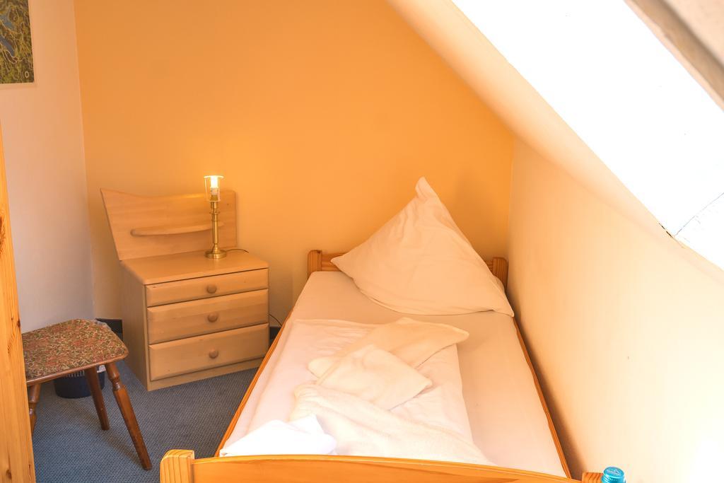 Hotel Zum Lieben Augustin Meersburg Rum bild
